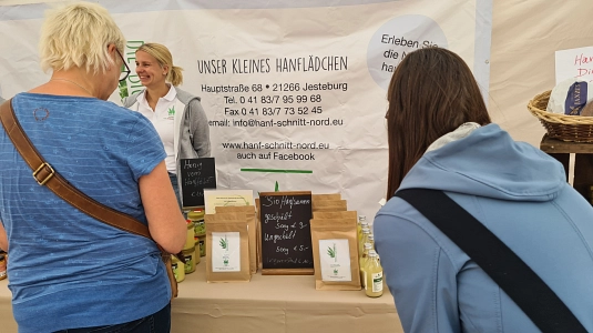 Hanfprodukte_Oekomesse 2022.jpg