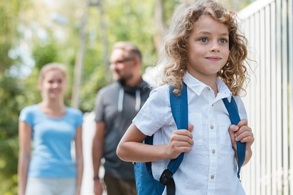 Bild von Kind mit Rucksack&nbsp;&copy;&nbsp;Foto: ©Photographee.eu/stock.adobe.com