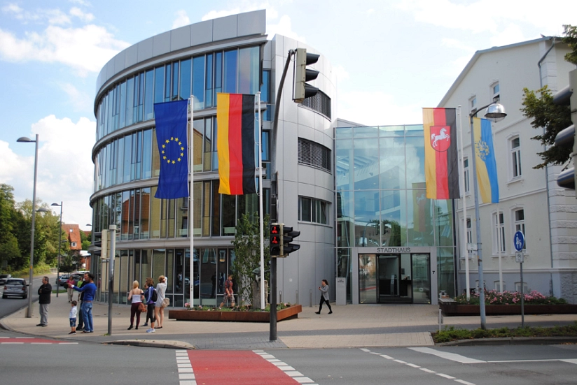 Stadthaus beflaggt&nbsp;&copy;&nbsp;Hansestadt Buxtehude